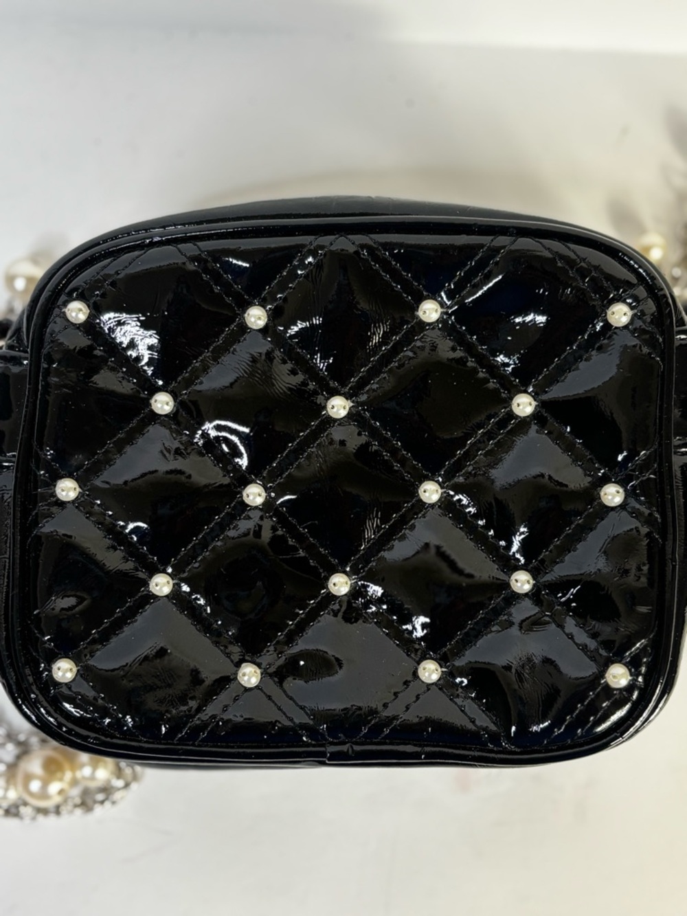 WHBM Black Patent Quilted Pearl Mini Crossbody Bag Chain Strap - Picture 2 of 10